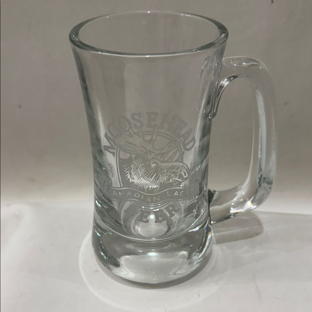 Moosehead Glass Mug Canadian Lager Draft Beer 12 Oz 5 3/4 In Tall 2 3/4 Round